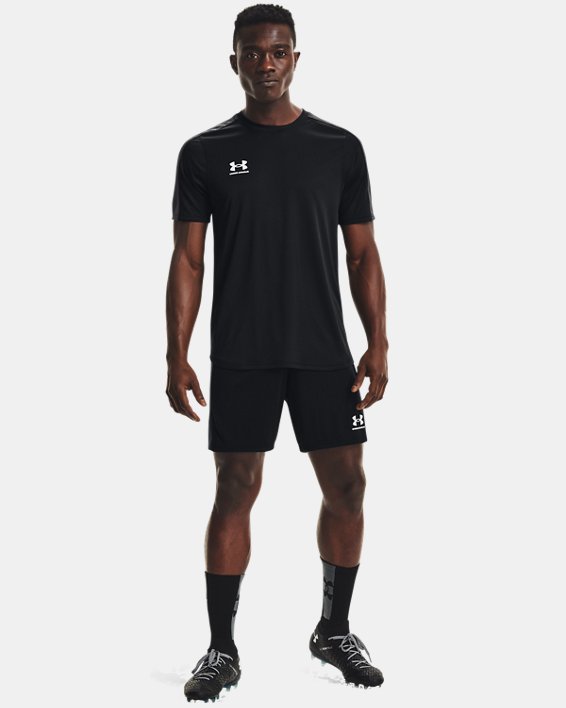 Visita lo Store di Under ArmourUnder Armour Challenger III Training Soccer Shirt Manica Corta Uomo 